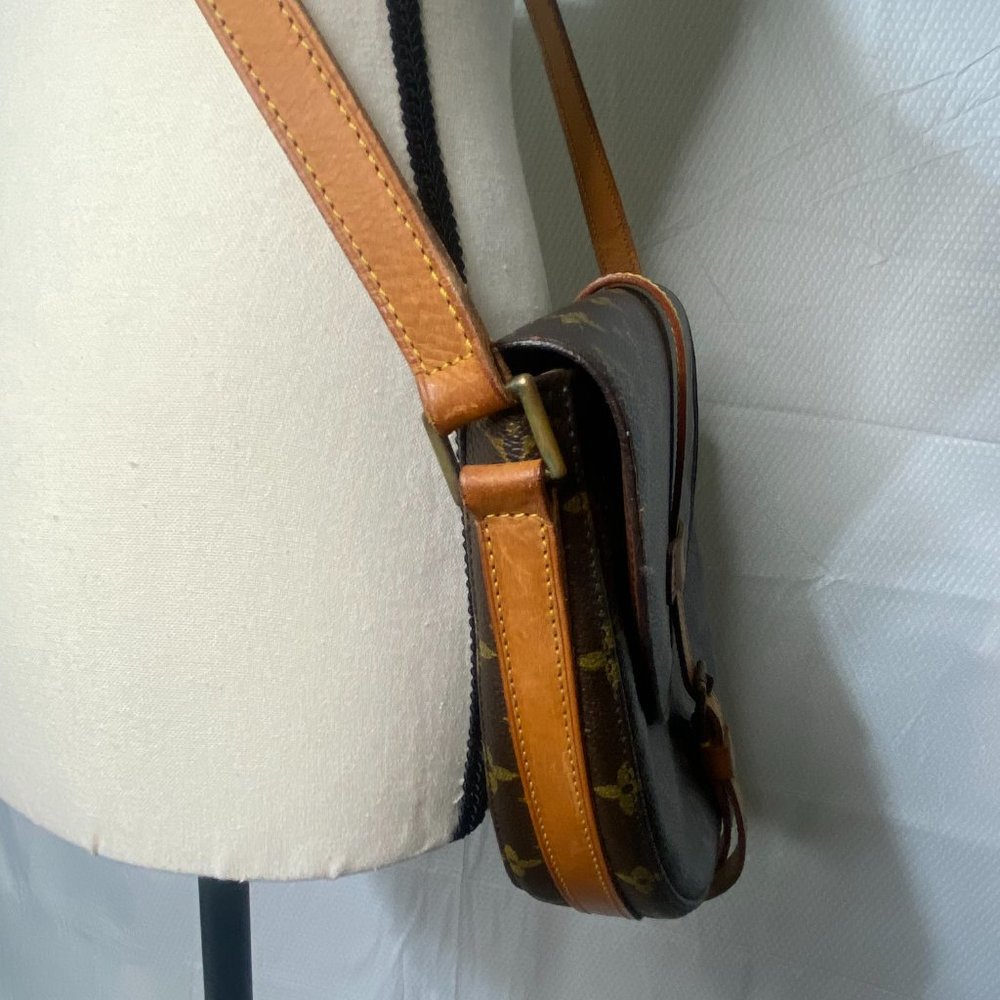 AUTHENTIC LOUIS VUITTON Monogram Chantilly GM - Picture 4 of 16